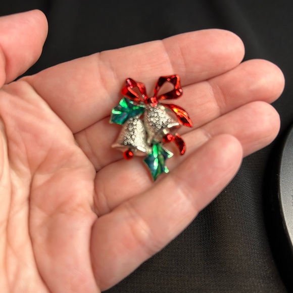 VTG Silver Tone Metal Christmas Bells Brooch. Unbranded. - Picture 5 of 7